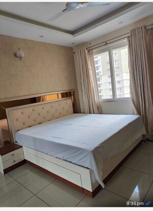 Bedroom in 2 BHK Apartment at Prestige Royale Gardens, Doddaballapur Road – for Rent
