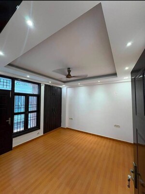 Room in 2 BHK Builder Floor at Chattarpur – for Rent