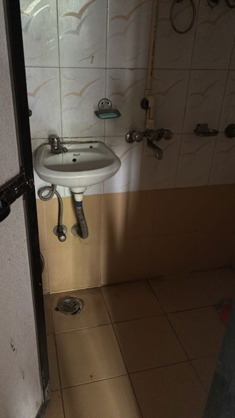 Bathroom, fam-chs 2 Bedroom 1180 Sq.Ft. Apartment In Kopar Khairane Navi Mumbai 10571949