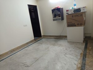 Room in 3 BHK Builder Floor at Uppal Southend, Sector 49 – for Sale