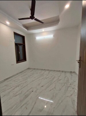 Room in 1 BHK Builder Floor at Chattarpur – for Rent