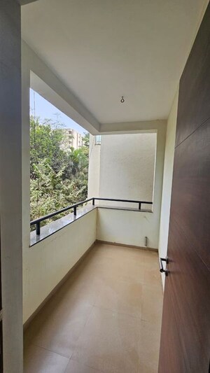 Room in 4 BHK Apartment at Casa Grande Luxus, Kr Puram – for Rent