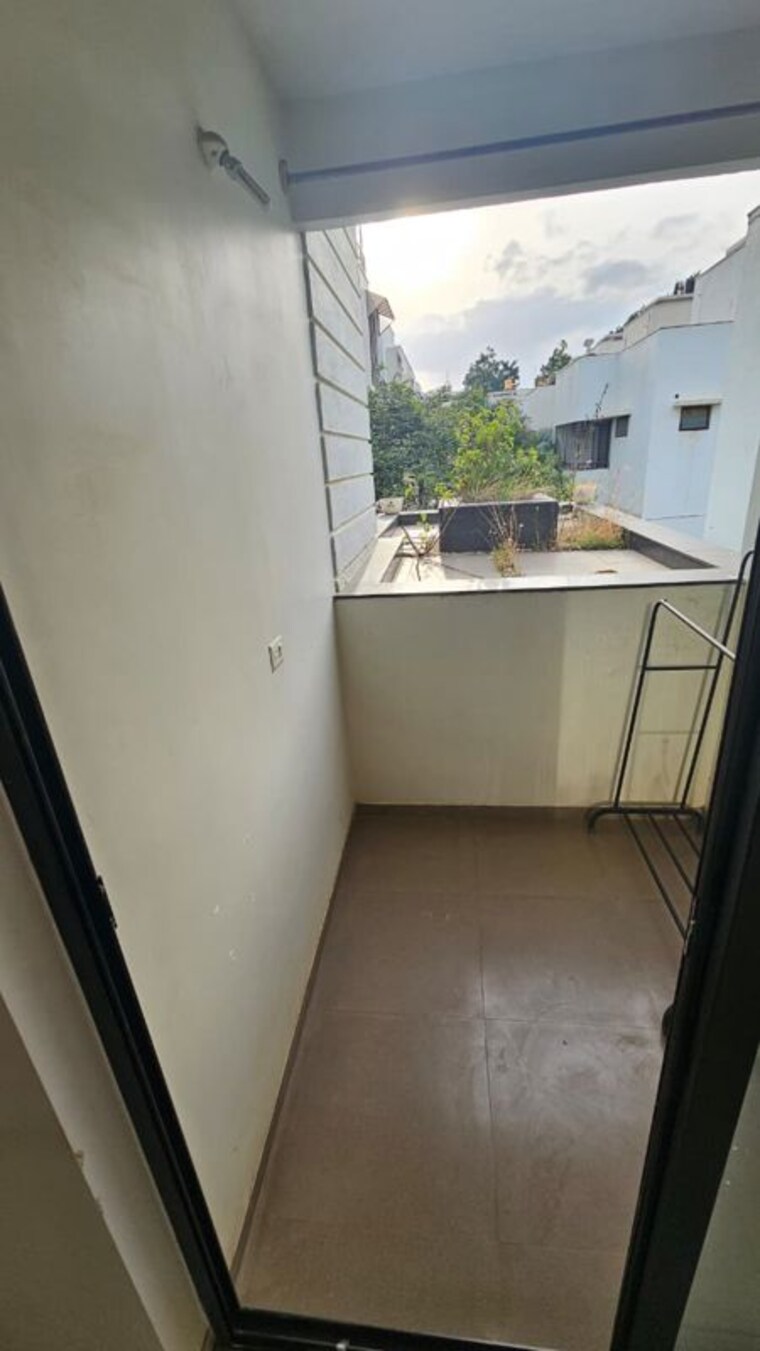 Balcony, casa-grande-luxus 4 Bedroom 3040 Sq.Ft. Apartment In Kr Puram Bangalore 10571980