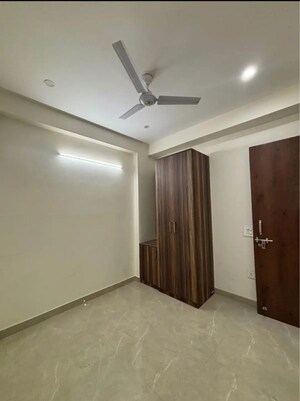 Room in 2 BHK Builder Floor at Chattarpur – for Rent