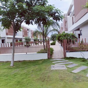 Balcony in 5 BHK Villa at Tellapur – for Sale