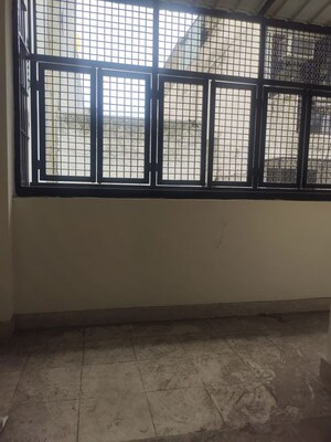 Room in 2 BHK Builder Floor at Lajpat Nagar – for Sale