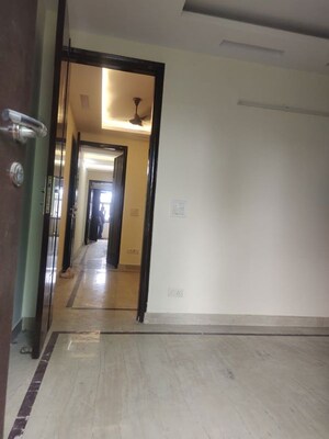 Room in 2 BHK Builder Floor at Lajpat Nagar – for Sale