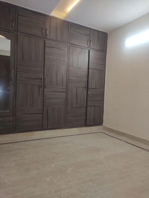 Room in 2 BHK Builder Floor at Lajpat Nagar – for Sale