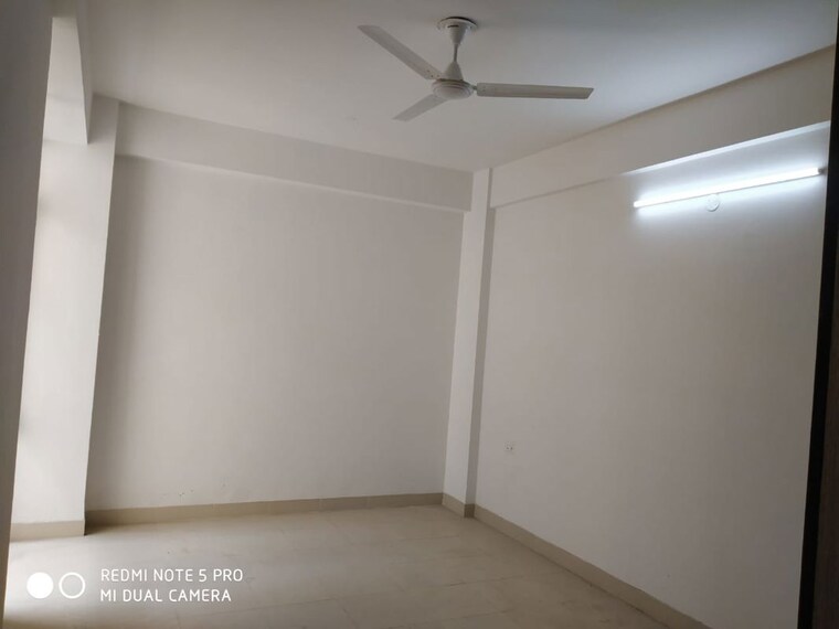 Room, breez-global-heights  410 Sq.Ft. Apartment In Sohna Sector 33 Gurgaon 10572015