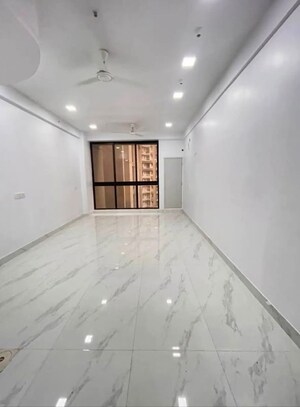 1 BHK Apartment For Rent in Lodha Amara, Kolshet Road