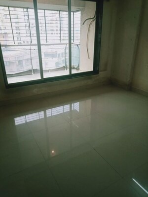 Room in 2 BHK Apartment at Bandra West – for Rent