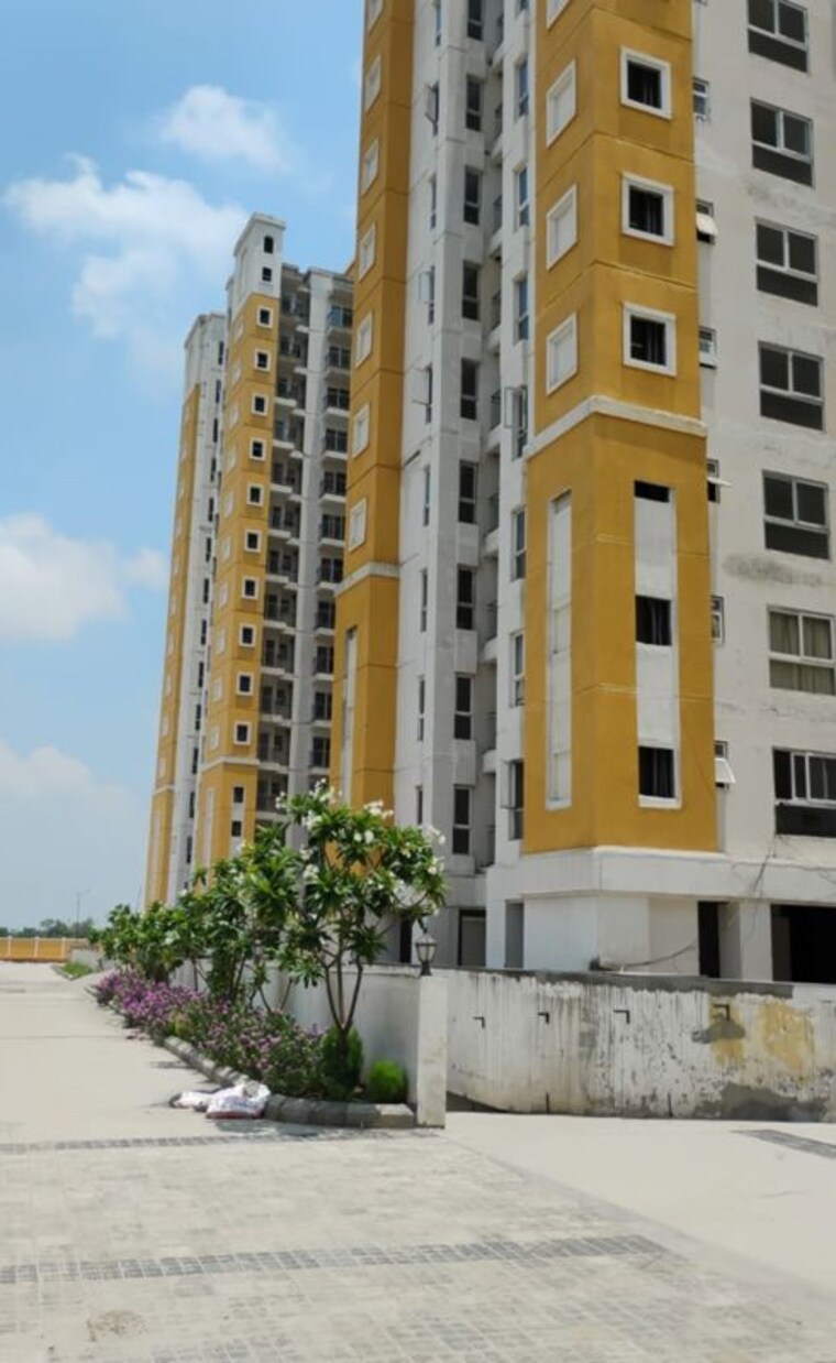 Exterior View, imperia-prideville 2 Bedroom 1050 Sq.Ft. Apartment In Sector 25 Yamuna Expressway Greater Noida 10572039