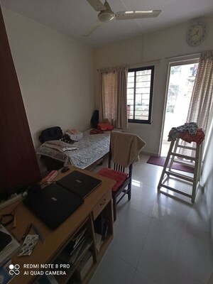 Bedroom in 2 BHK Apartment at Dahanukar Colony – for Rent