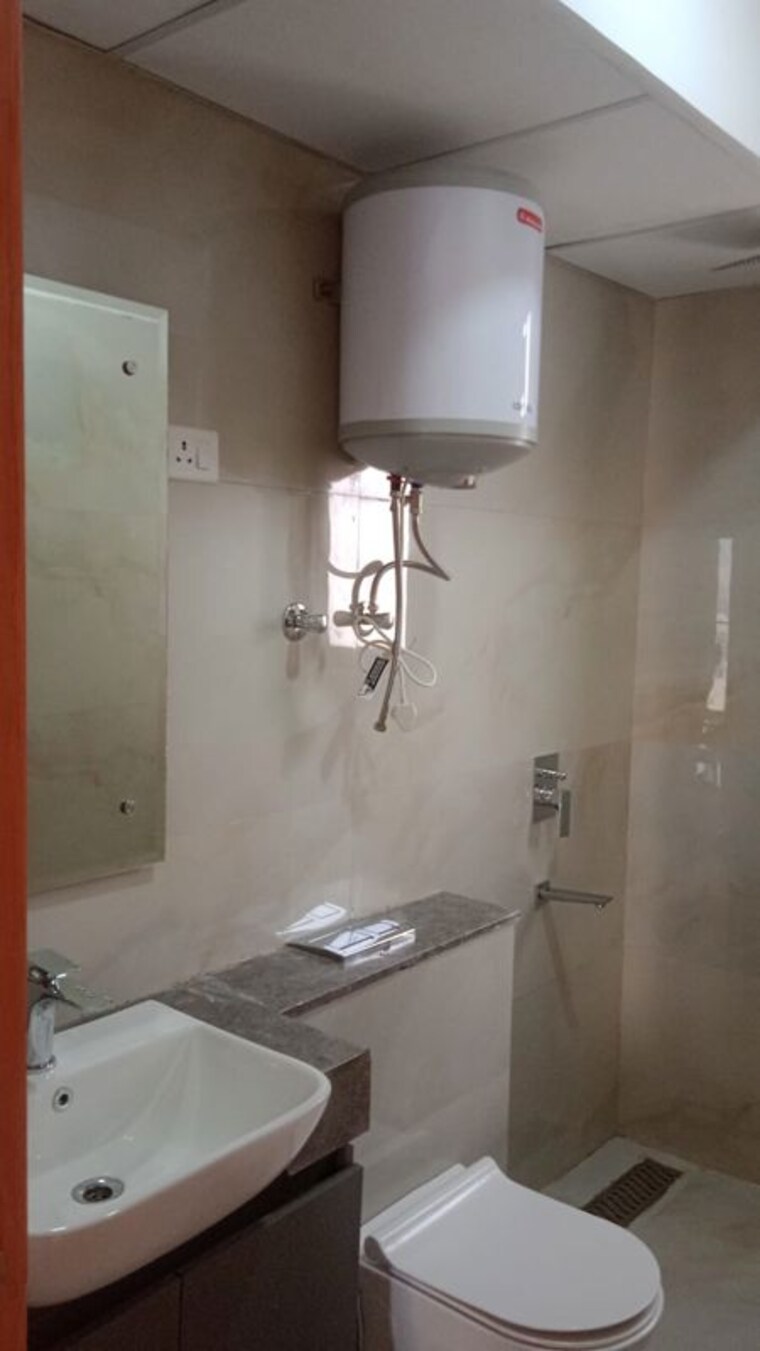 Bathroom, m3m-heights 2 Bedroom 1261 Sq.Ft. Apartment In Sector 65 Gurgaon 10572060