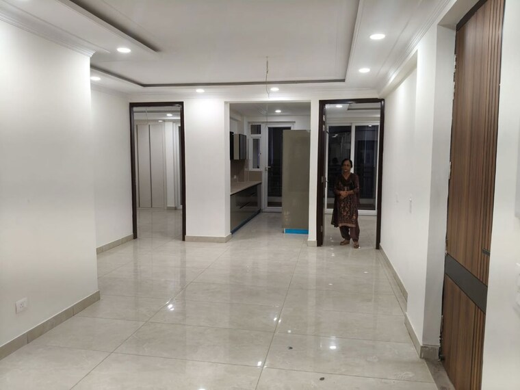 Room, nagla road 3 Bedroom 1700 Sq.Ft. Apartment In Nagla Road Zirakpur 10572079