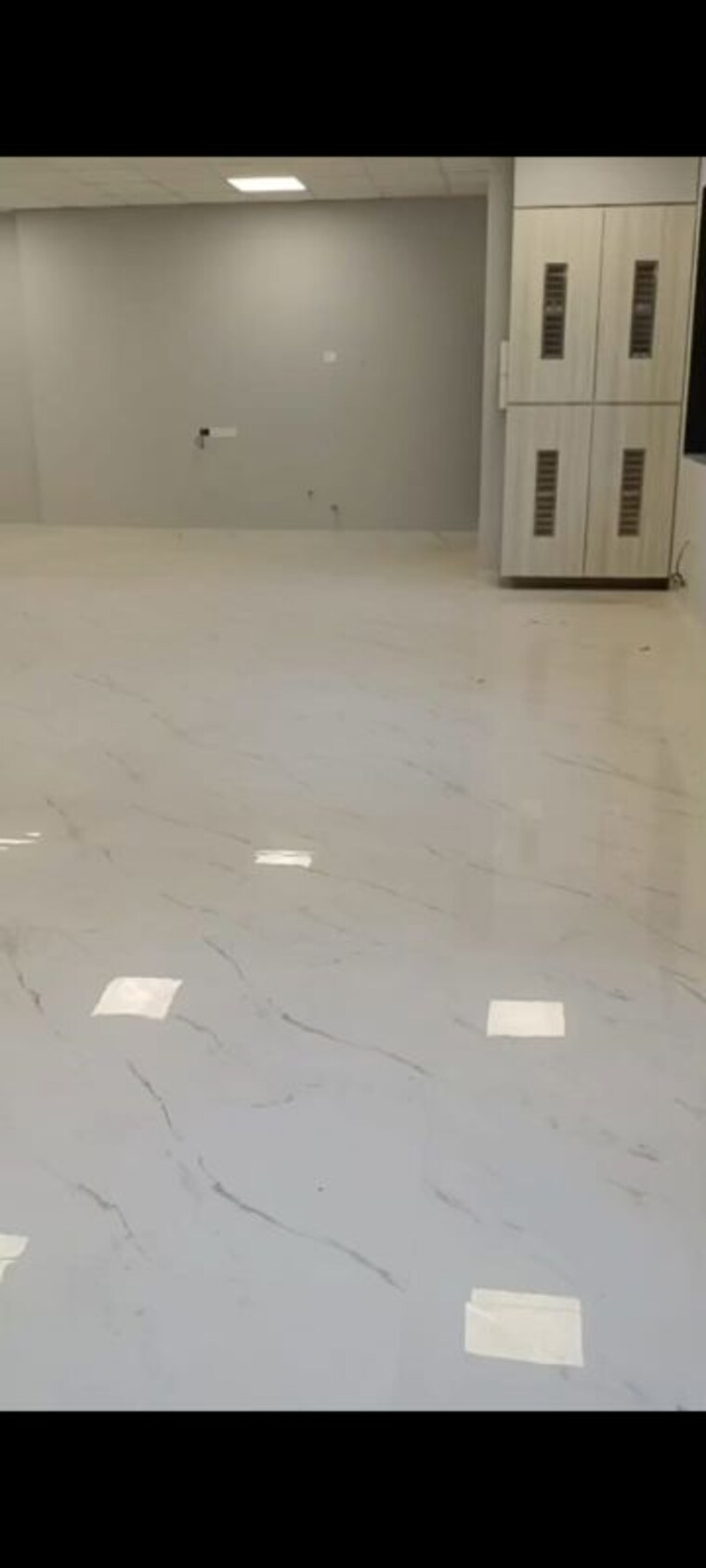 Room, bhandup west Commercial Office Space 500 Sq.Ft. In Bhandup West Mumbai 10572090