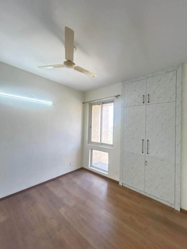 Room, trident-embassy 2.5 Bedroom 1129 Sq.Ft. Apartment In Sector 1 Greater Noida Greater Noida 10572100