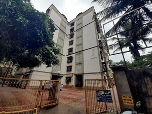 1 BHK Apartment – Entrance View at Sarthak CHS Goregaon, Goregaon East - for Rent