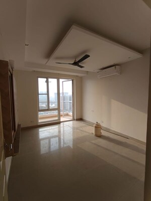 Room in 3 BHK Apartment at GPL Eden Heights, Sector 70 – for Rent
