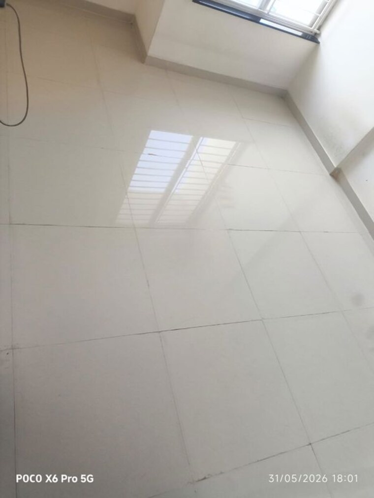 Bathroom, creative-venkatesh-pride 2 Bedroom 900 Sq.Ft. Apartment In Kiwale Pune 10572129
