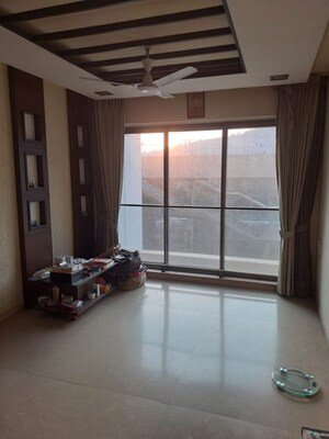 Room in 3 BHK Apartment at Kalpataru Aura, Ghatkopar West – for Sale
