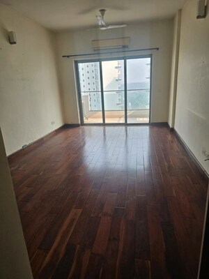Kitchen in 3.5 BHK Apartment at M3M Heights, Sector 65 – for Rent