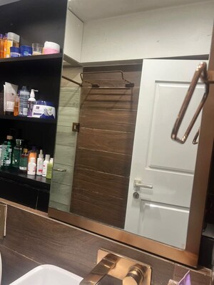 Furnished Amenities in 2 BHK Apartment at Textila CHS, Prabhadevi – for Rent