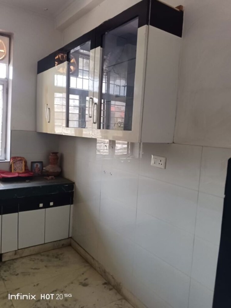 Kitchen, spring field colony 2 Bedroom 130 Sq.Yd. Builder Floor In Spring Field Colony Faridabad 10572157
