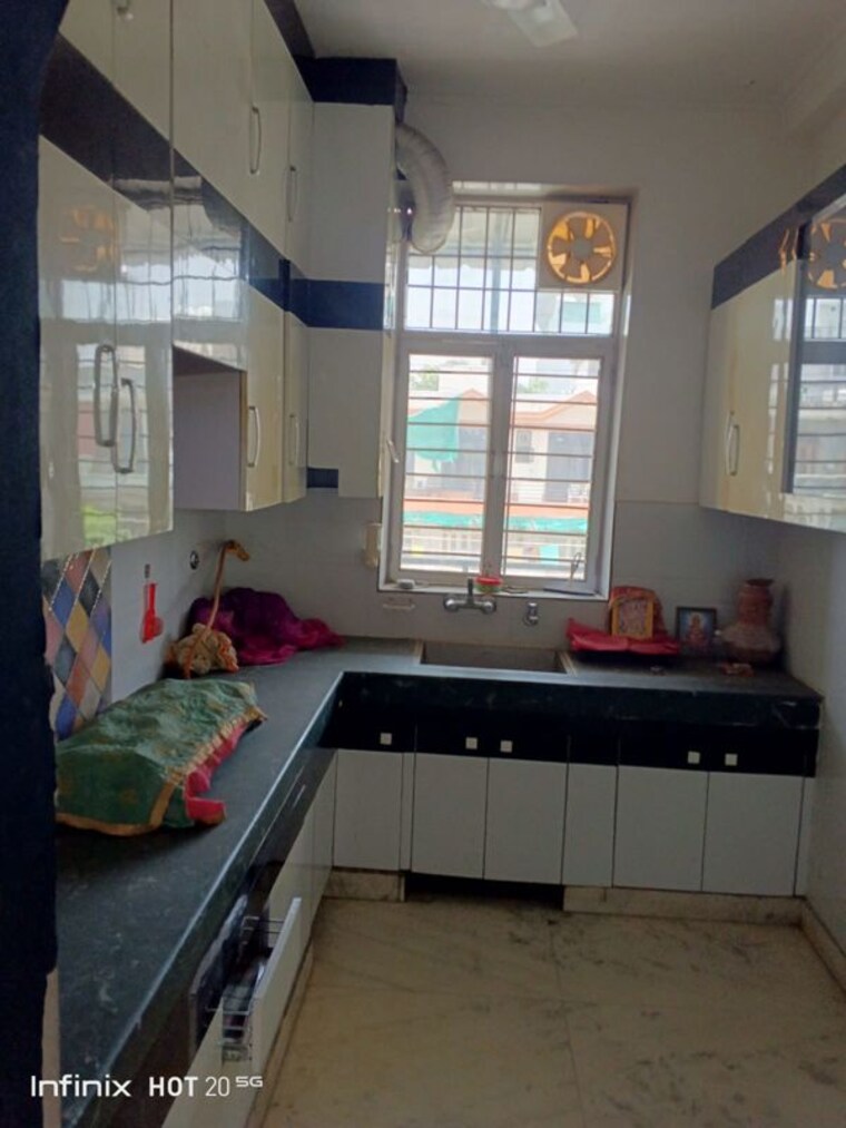 Kitchen, spring field colony 2 Bedroom 130 Sq.Yd. Builder Floor In Spring Field Colony Faridabad 10572157