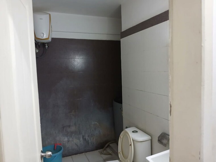 Bathroom, konark-exotica 2 Bedroom 1000 Sq.Ft. Apartment In Wagholi Pune 10572167