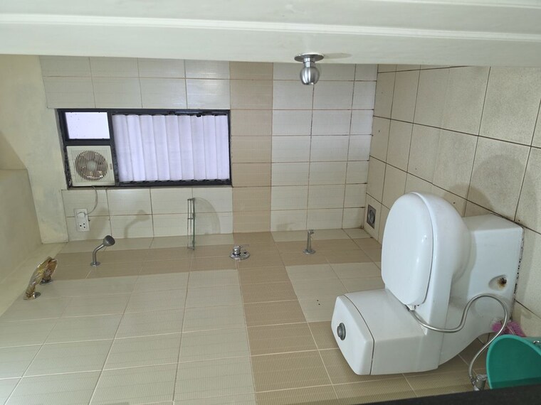 Bathroom, nanded-city-madhuvanti 2 Bedroom 938 Sq.Ft. Apartment In Sinhagad Road Pune 10572176