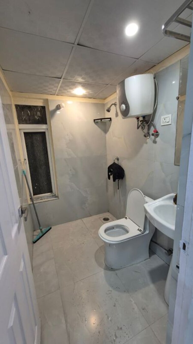 Bathroom, supertech-supernova-astralis 2 Bedroom 860 Sq.Ft. Apartment In Sector 94 Noida 10572177