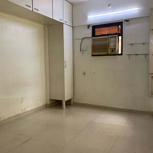 Room in 1 BHK Apartment at Om Sai Shravan CHS, Shimpoli – for Rent