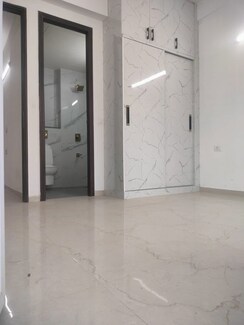 4 BHK + Prayer Room,Servant Room Builder Floor For Sale in DLF Phase II