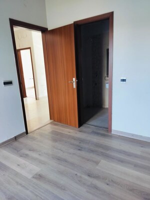 Room in 2 BHK Builder Floor at Sector 21 – for Rent
