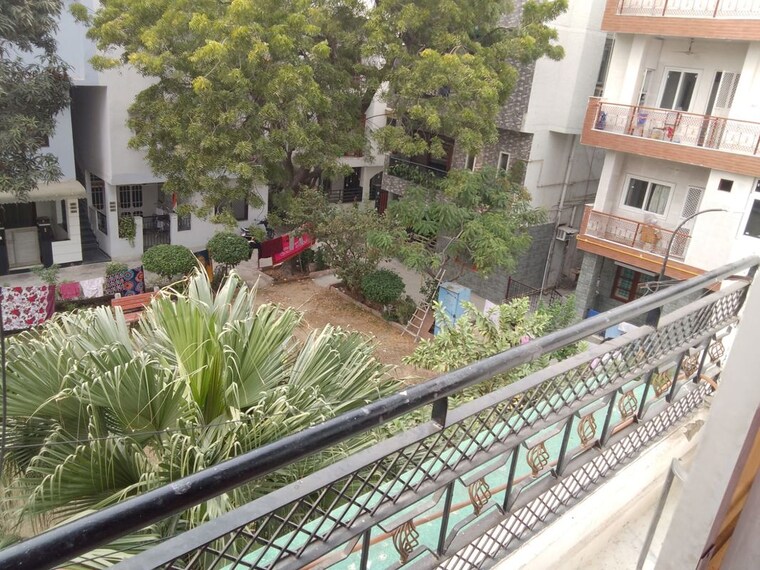 Exterior View, pitampura 2 Bedroom 900 Sq.Ft. Apartment In Pitampura Delhi 10572204