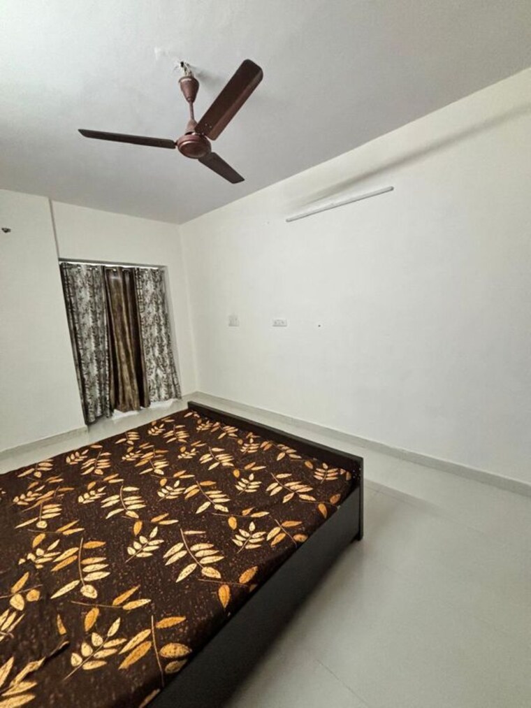 Bedroom, pitampura 1.5 Bedroom 850 Sq.Ft. Apartment In Pitampura Delhi 10572224