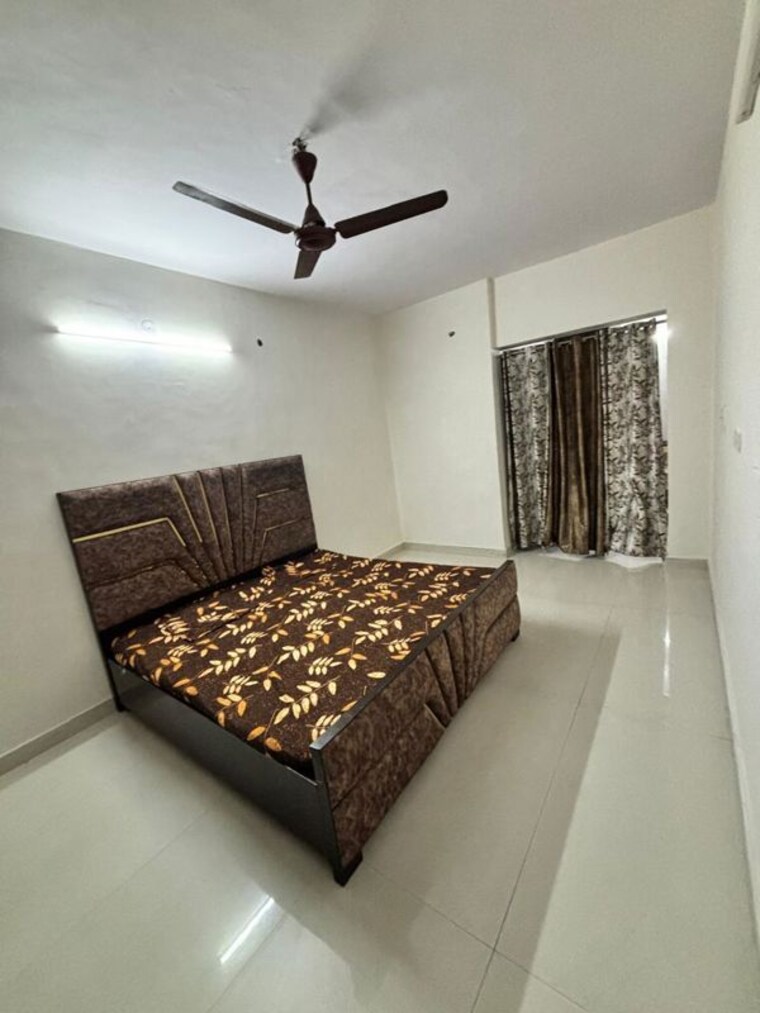 Bedroom, pitampura 1.5 Bedroom 850 Sq.Ft. Apartment In Pitampura Delhi 10572224