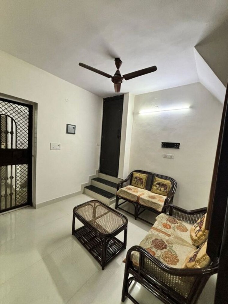 undefined, pitampura 1.5 Bedroom 850 Sq.Ft. Apartment In Pitampura Delhi 10572224