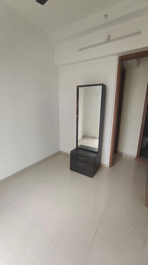 Room in 2 BHK Apartment at Goodwill Unity, Sanpada – for Rent