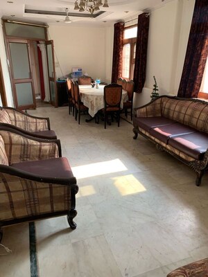 Living Room in 3 BHK Builder Floor at Naraina – for Rent