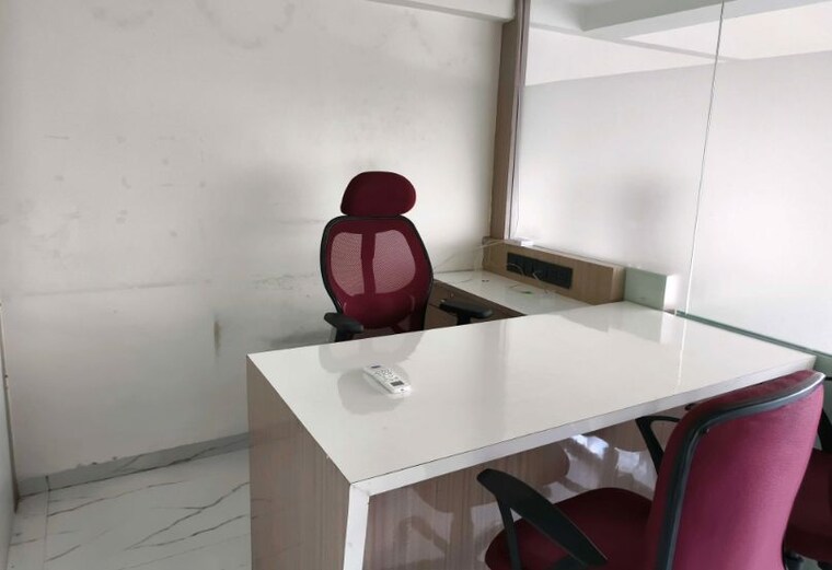 Team Area, 215-atrium Commercial Office Space 1558 Sq.Ft. In Andheri East Mumbai 10572210