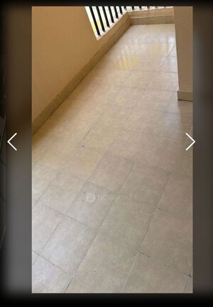 Room in 1 BHK Apartment at Gaur City 2 - 14th Avenue, Sector 16c Greater Noida – for Rent