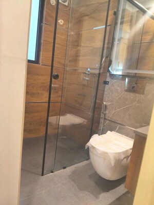 Furnished Amenities in 3 BHK Builder Floor at Sector 21 – for Rent