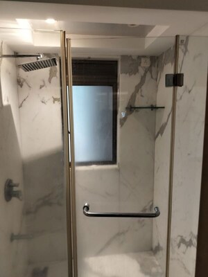 Furnished Amenities in 2 BHK Apartment at Breezy Heights, Bandra West – for Rent