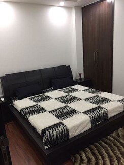3 BHK Apartment For Sale in Lajpat Nagar 4