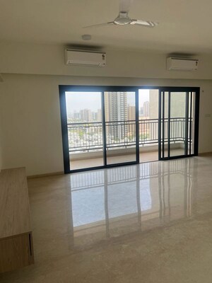 Room in 3 BHK Apartment at Sobha City Gurgaon, Sector 108 – for Rent