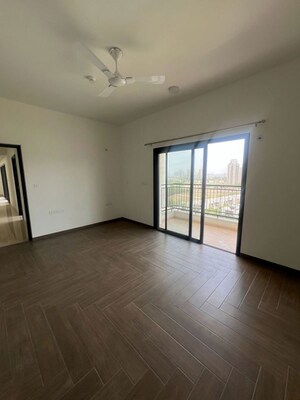 Room in 3 BHK Apartment at Sobha City Gurgaon, Sector 108 – for Rent