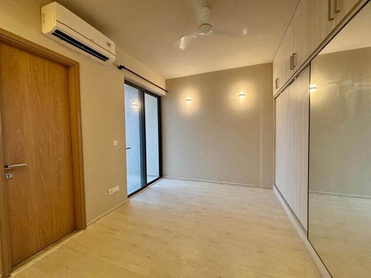 Room, m3m-sky-city 3 Bedroom 2040 Sq.Ft. Apartment In Sector 65 Gurgaon 10572268