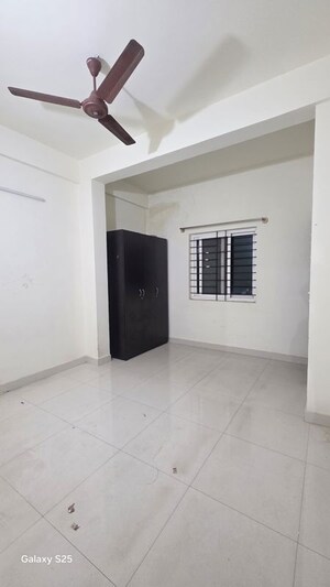 Room in 1 BHK Builder Floor at Hsr Layout Sector 2 – for Rent